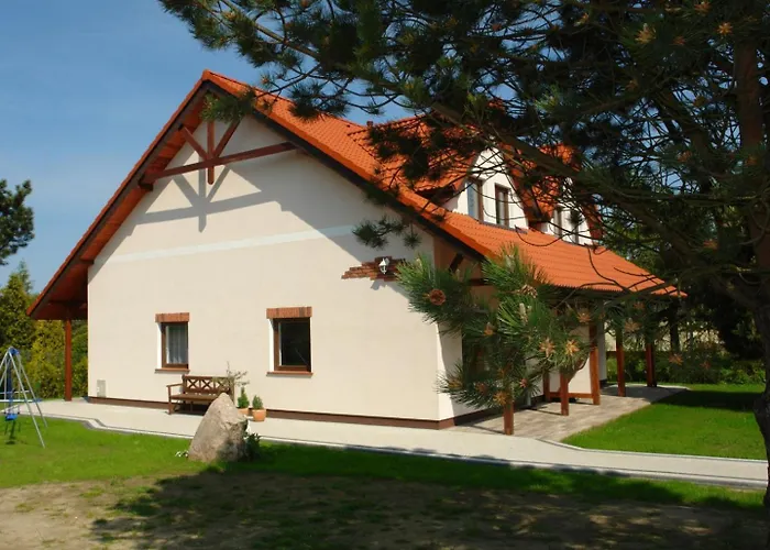 Nad Morzem, Klaudia Sarbinowo